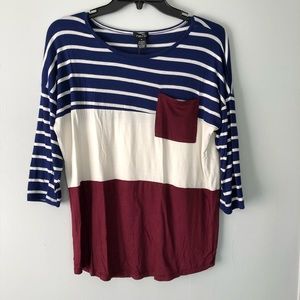 Rue 21 Top • M